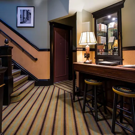 Hotel Boheme-2